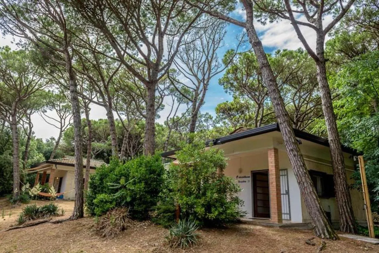 Arco Bungalow Eraclea Mare Italy